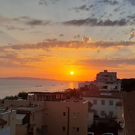 Appartement Da Zia Ida. Vista Golfo In Centro.
