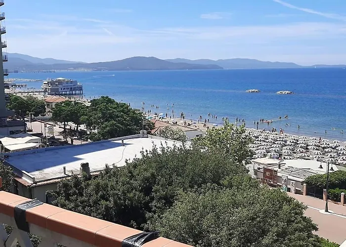 Da Zia Ida. Vista Golfo In Centro. * פולוניקה