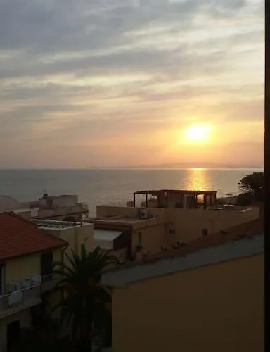 דירה Da Zia Ida. Vista Golfo In Centro. *